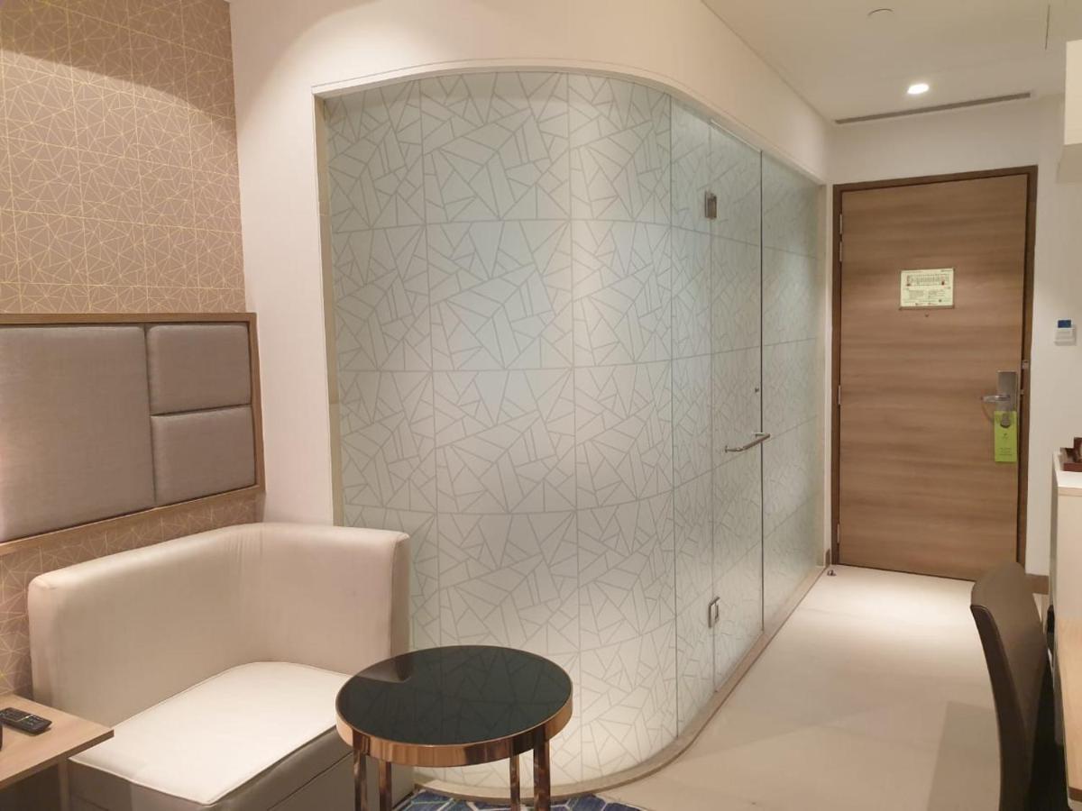 Standard Twin Room with City View with 25% discount on F&B and Laundry, 20% on Spa and Enjoy Buy One Get One at Viva Bar during Happy Hours (12 noon to 06:00 PM)