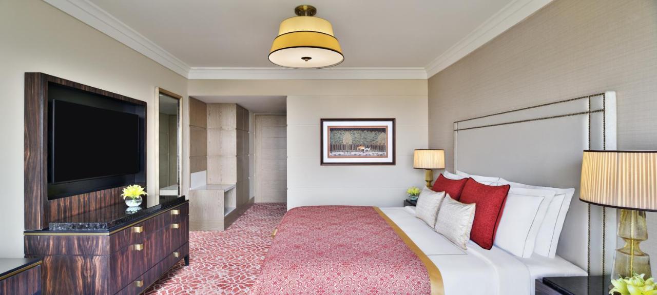 Taj Club Executive Room King Bed,1142666107:JPEG