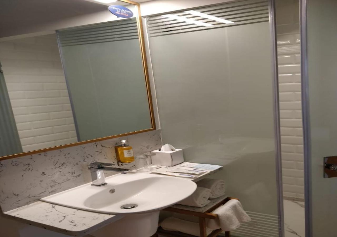 Standard Room,1101368454:JPEG