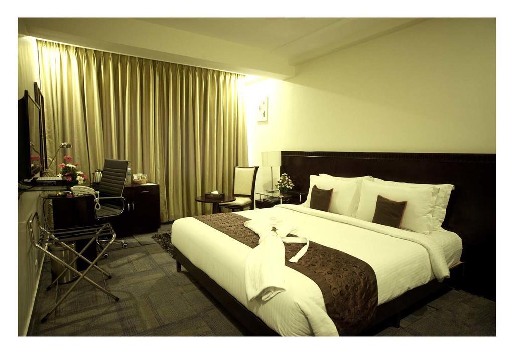 Executive Triple Room