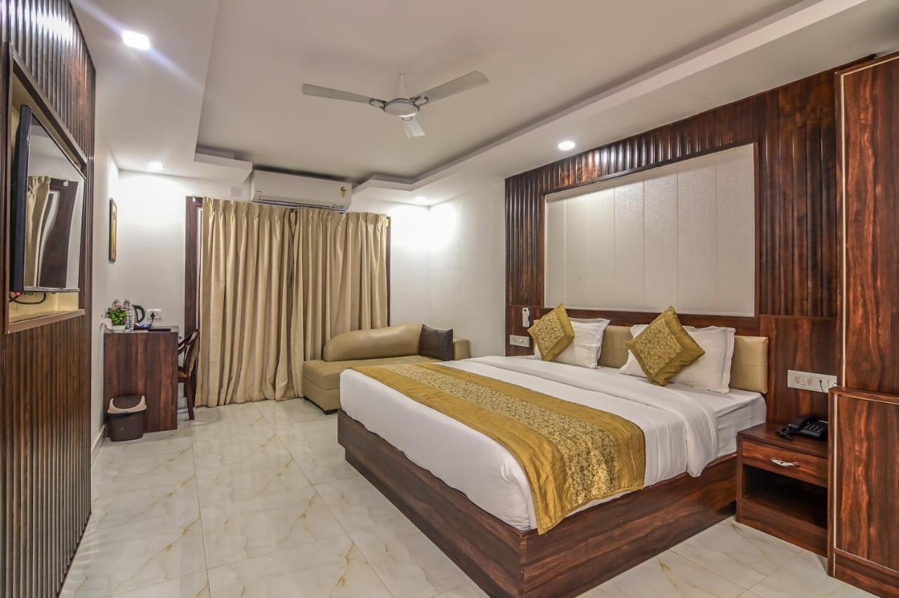 Super Deluxe Double Room with Balcony,1142023972:JPEG
