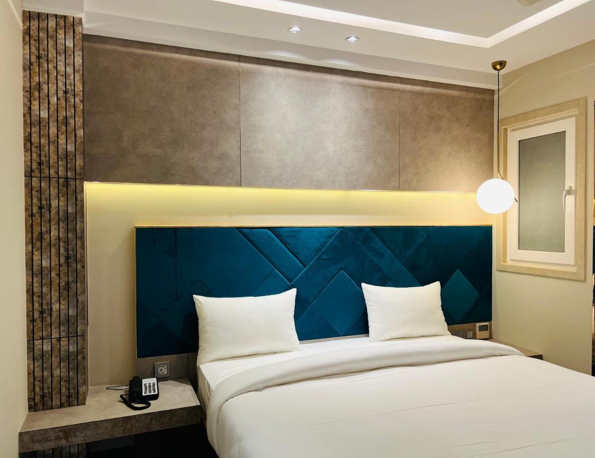 Superior Double or Twin Room,1168688761:JPEG