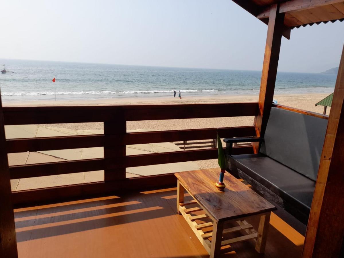 Deluxe Double Room with Balcony and Sea View