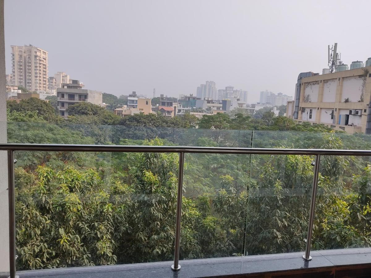 Studio with Garden View,1188254011:JPEG
