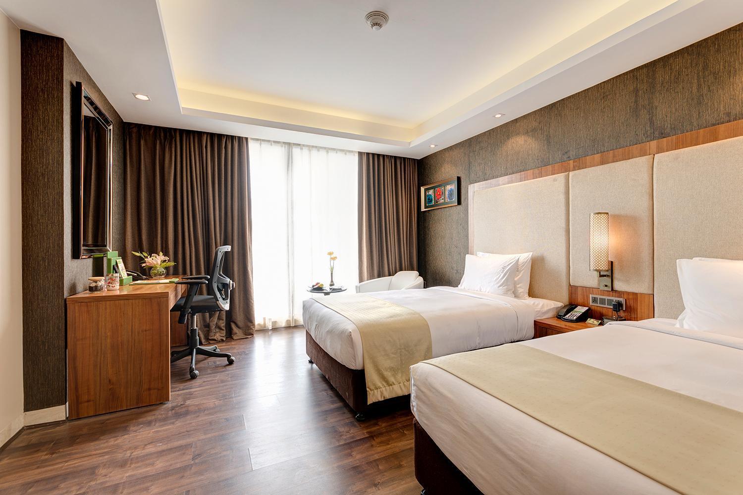 Standard Twin Room with Walk-In Shower,1283500648:JPEG