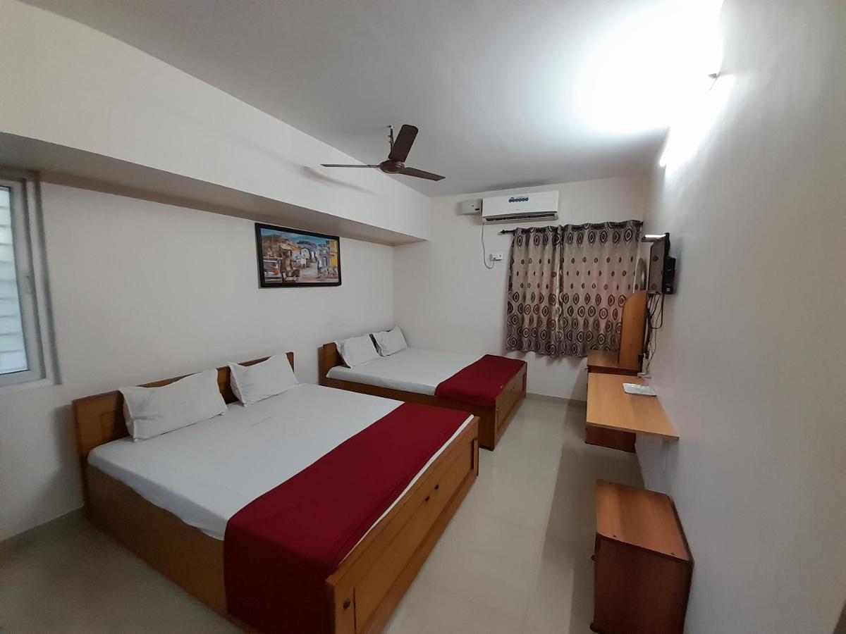 Deluxe Family Room