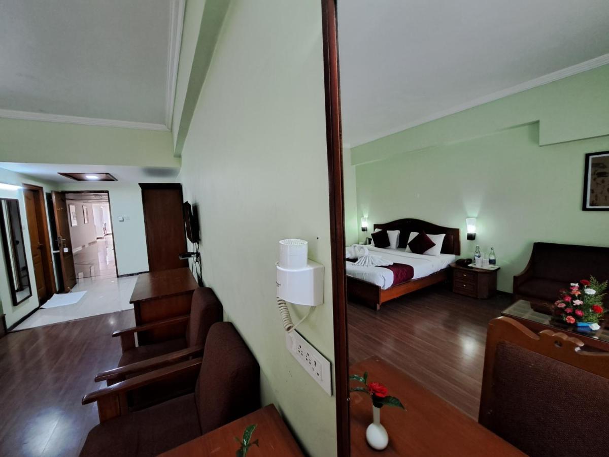 Queen Room