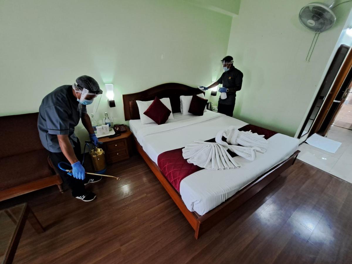 Queen Room