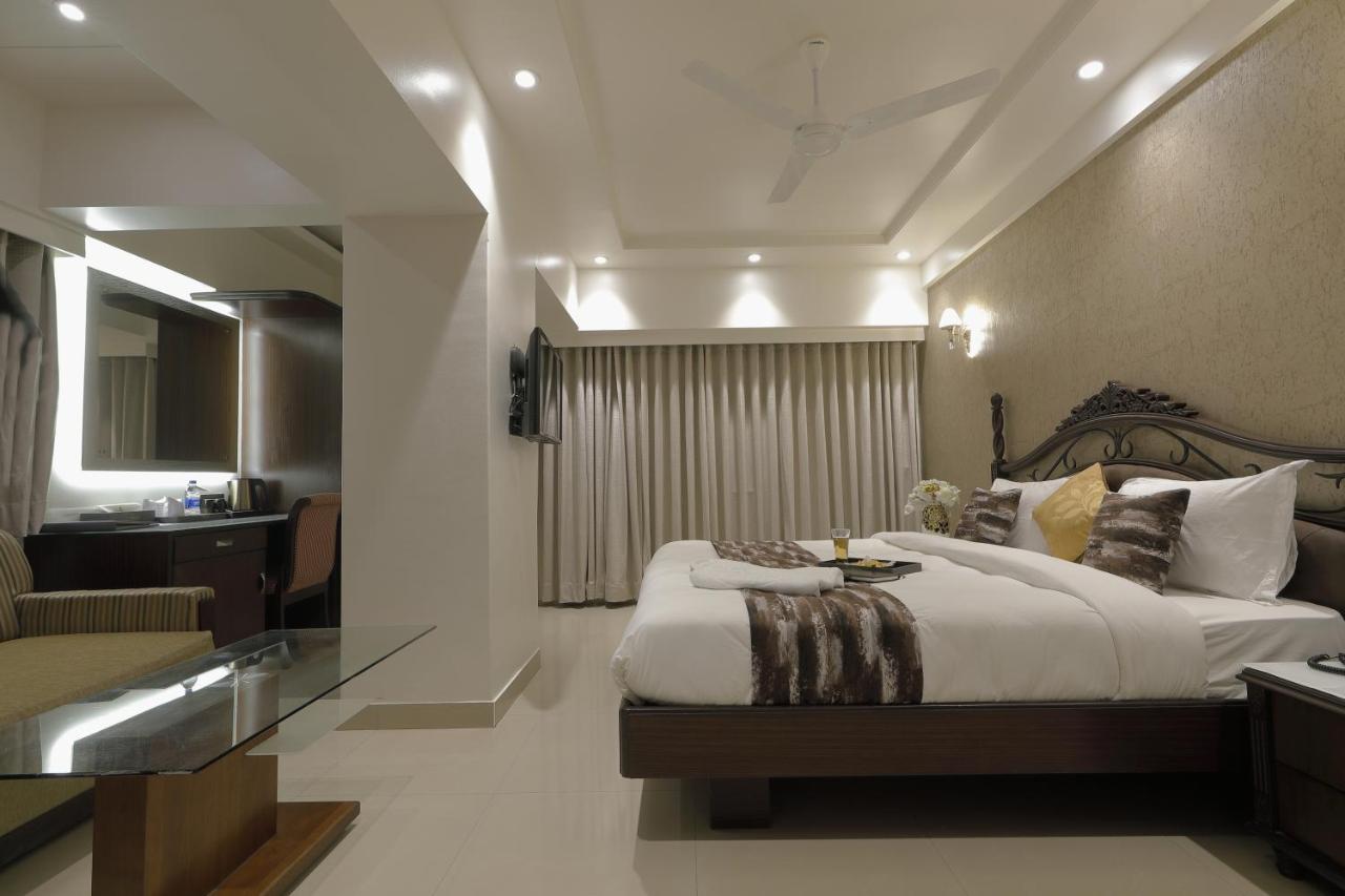 Platinum Room
