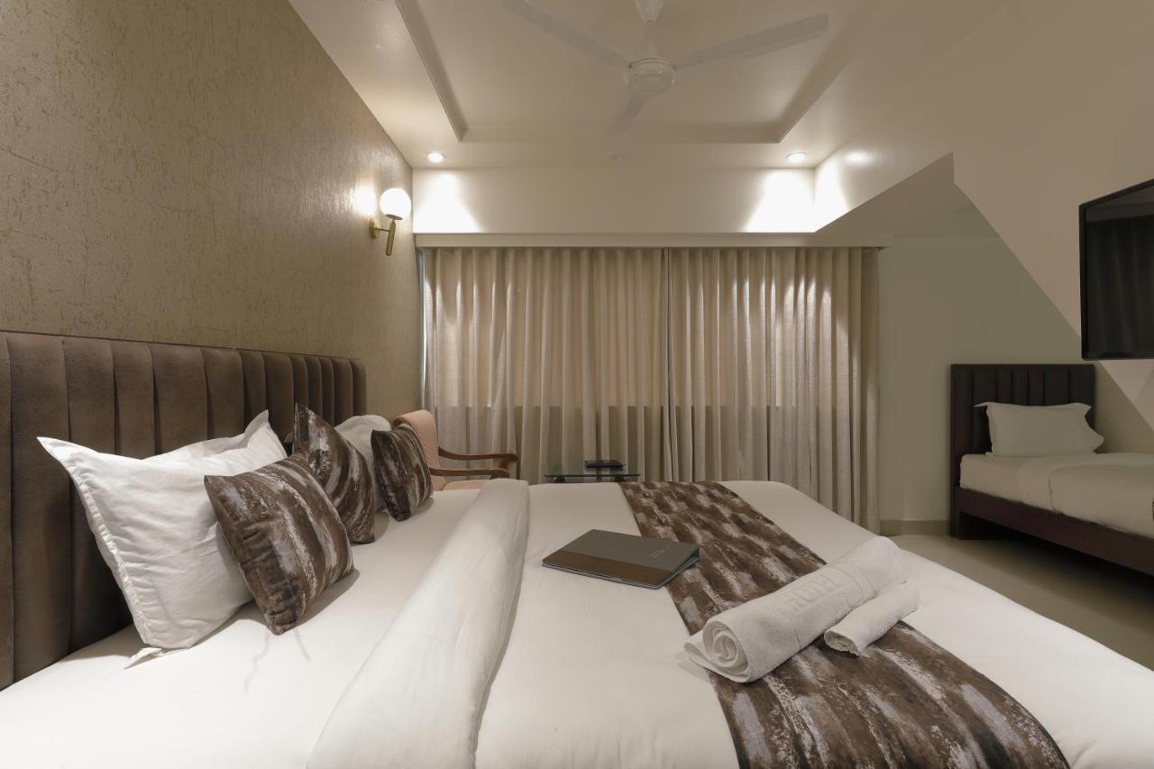 Platinum Room