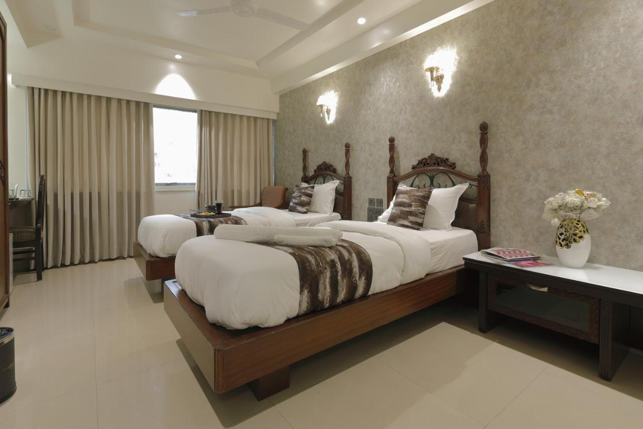 Gold Room