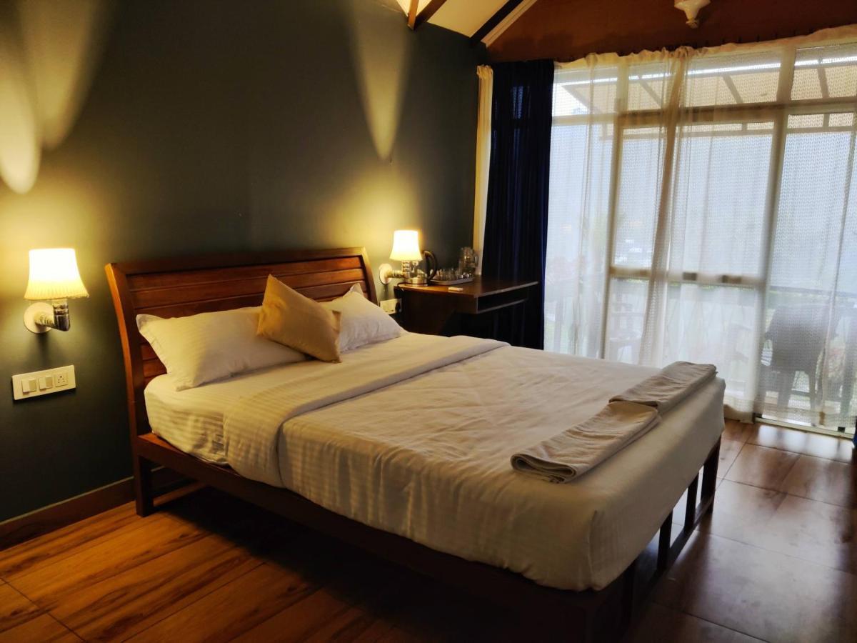 Double Room Mountain View