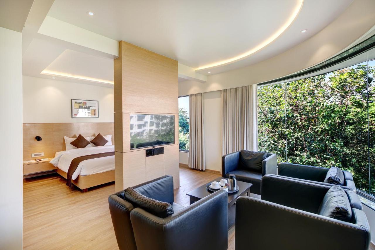 Standard Suite,1318630666:JPEG