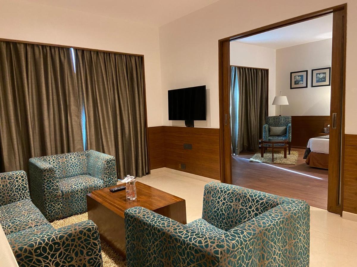 Suite on F&B Service Soft Beverage only