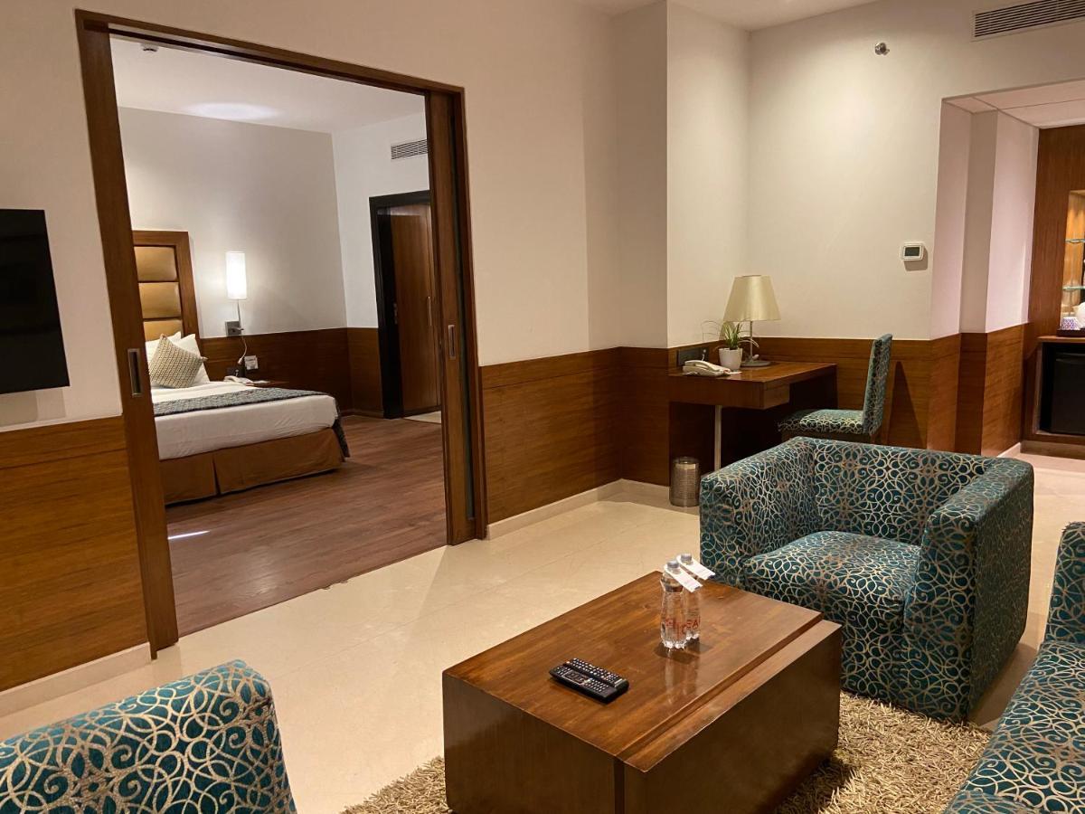 Suite on F&B Service Soft Beverage only