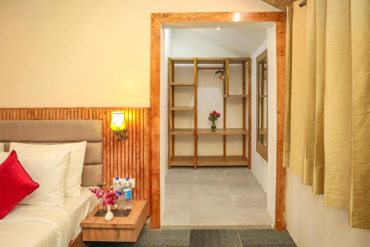 Private Cottage Balcony