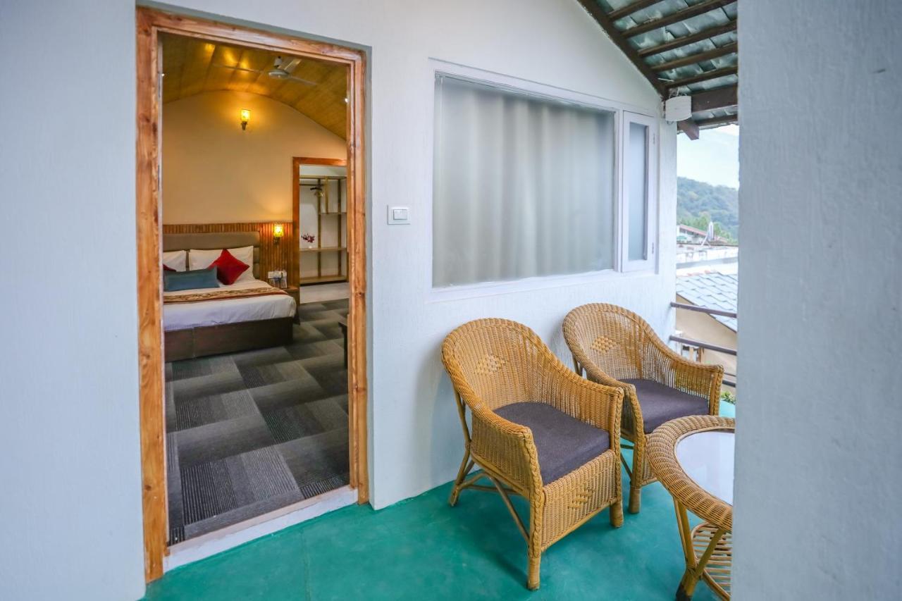 Private Cottage Balcony