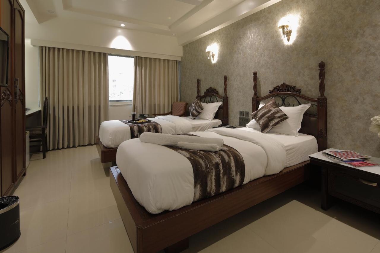 Gold Room
