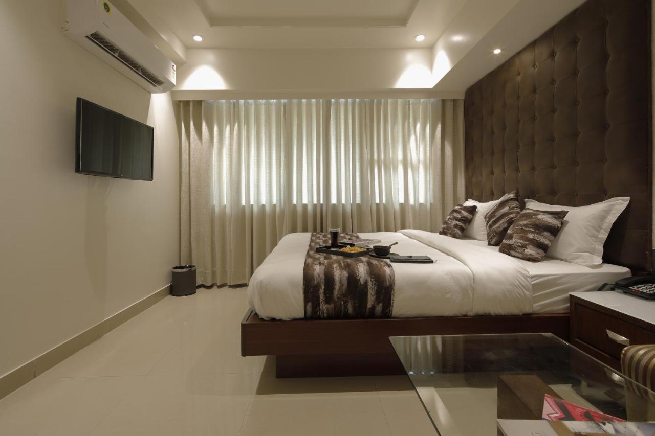 Platinum Room