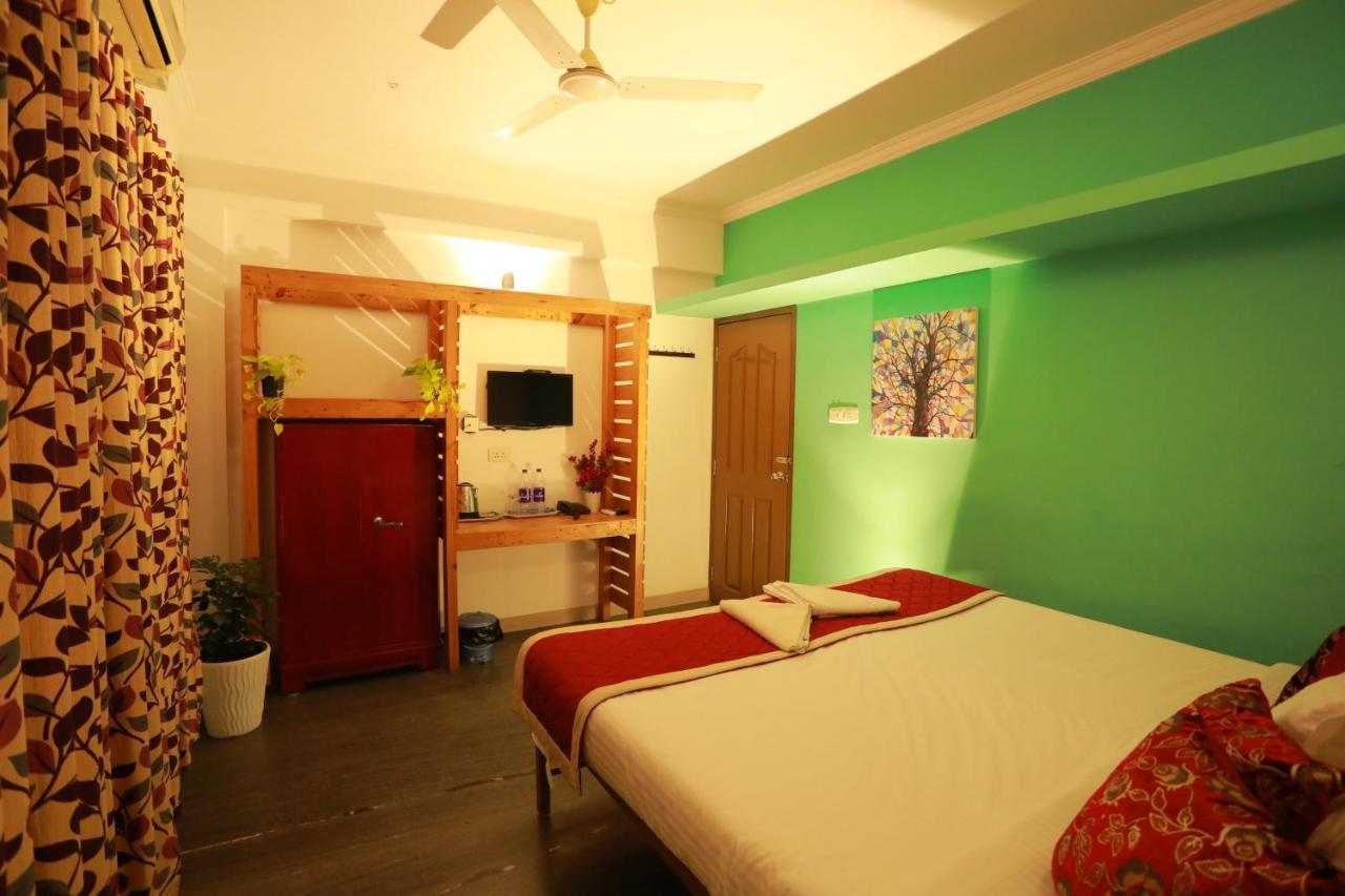 Superior Double Room,1345597565:JPEG