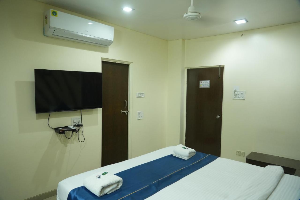 Deluxe Double Room,1697988374:JPEG