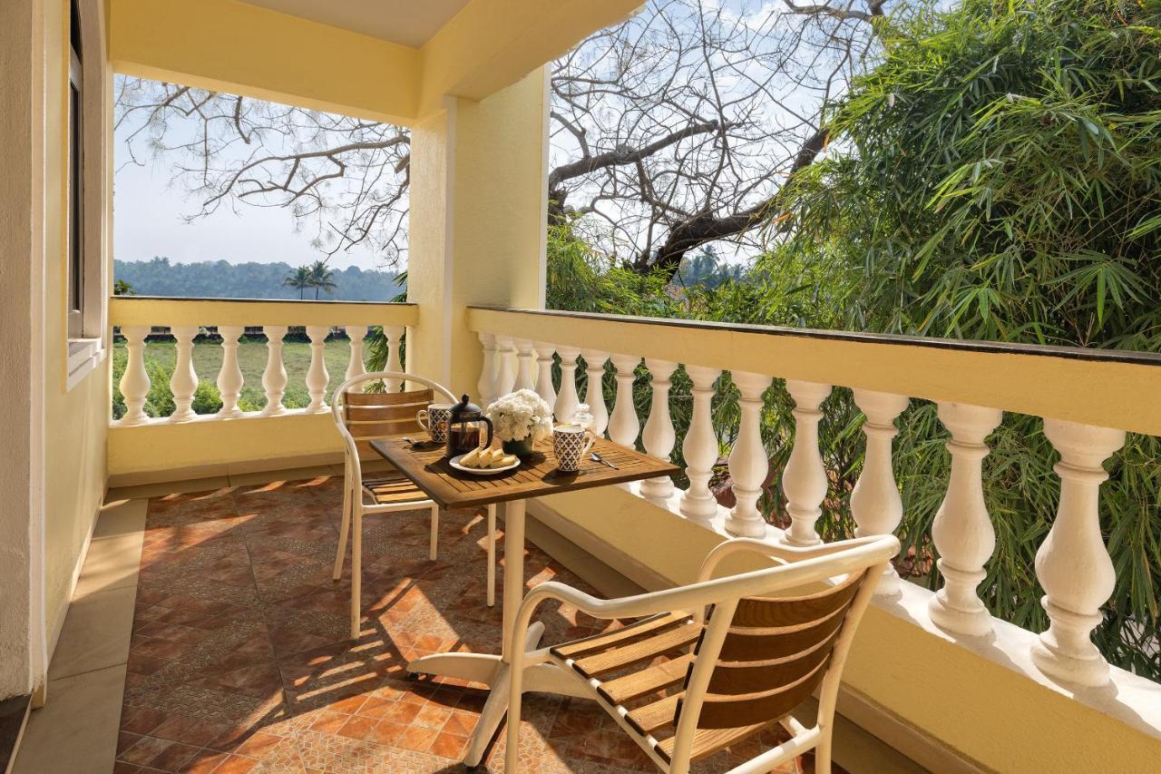 Deluxe Double Room on Food & Beverages Laundry Transfers to nearest Beach Happy Hours 11 Inhouse brands from 4pm to 9pm