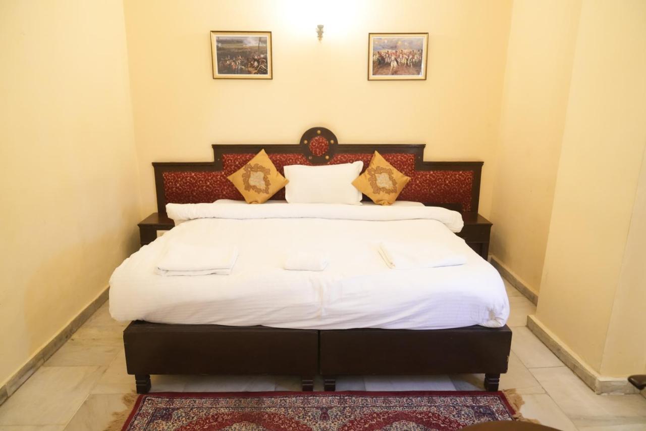 Vintage Room