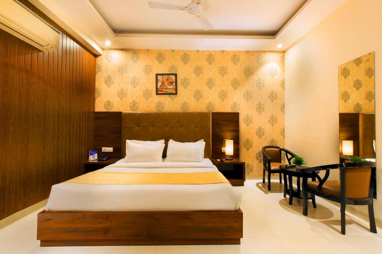 Superior Double Room,1388262170:JPEG