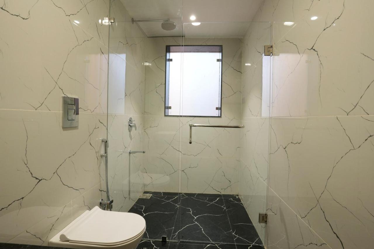 Deluxe Double Room with Balcony,1487254345:JPEG