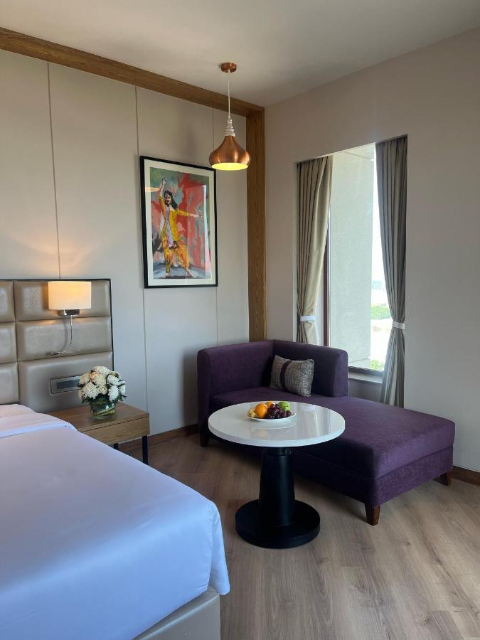 Premium King Room,1501387630:JPEG