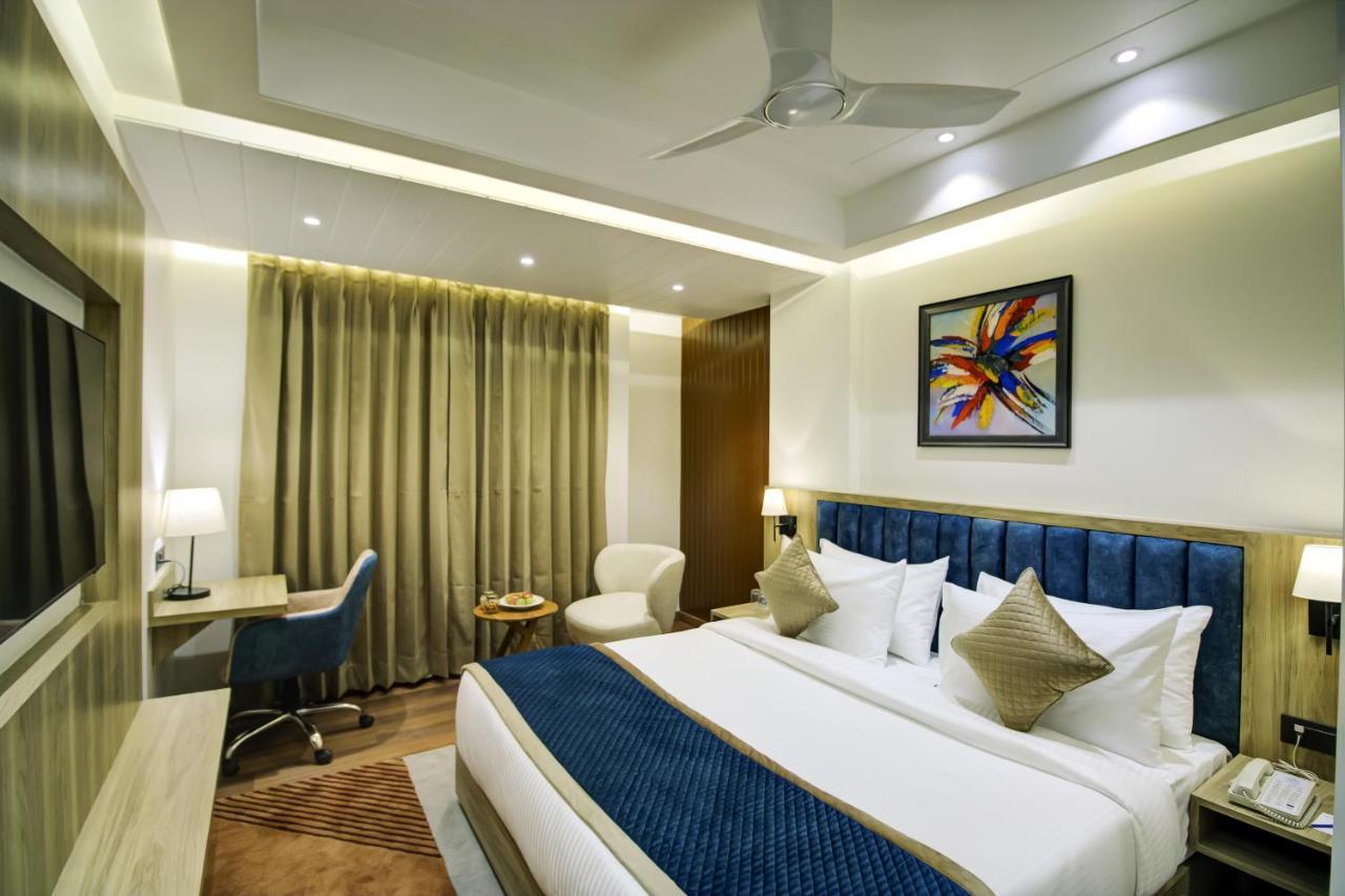 Deluxe King Room,1498237981:JPEG