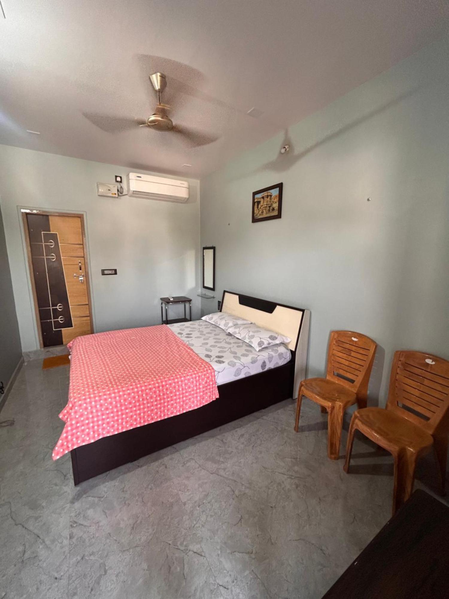 Deluxe Double Room with Balcony,1508581684:JPEG