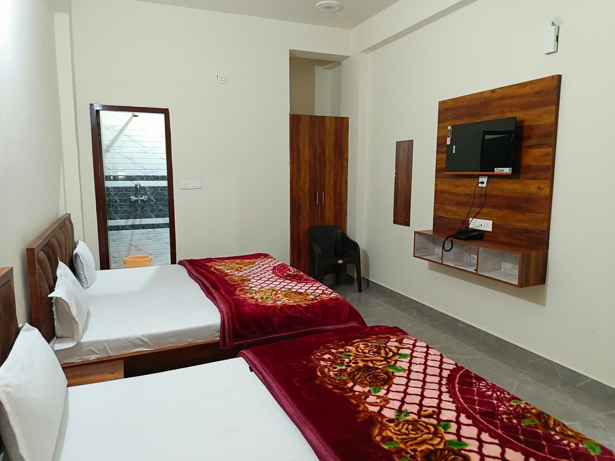 Quadruple Room,1517968117:JPEG
