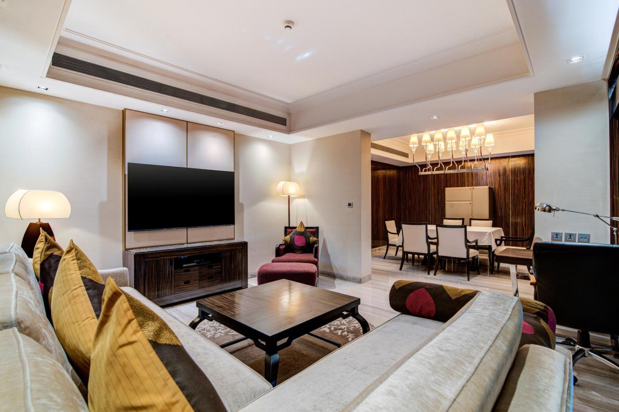 Executive Suite -20% discount on Food & Beverage, Spa and Laundry,1520428537:JPEG