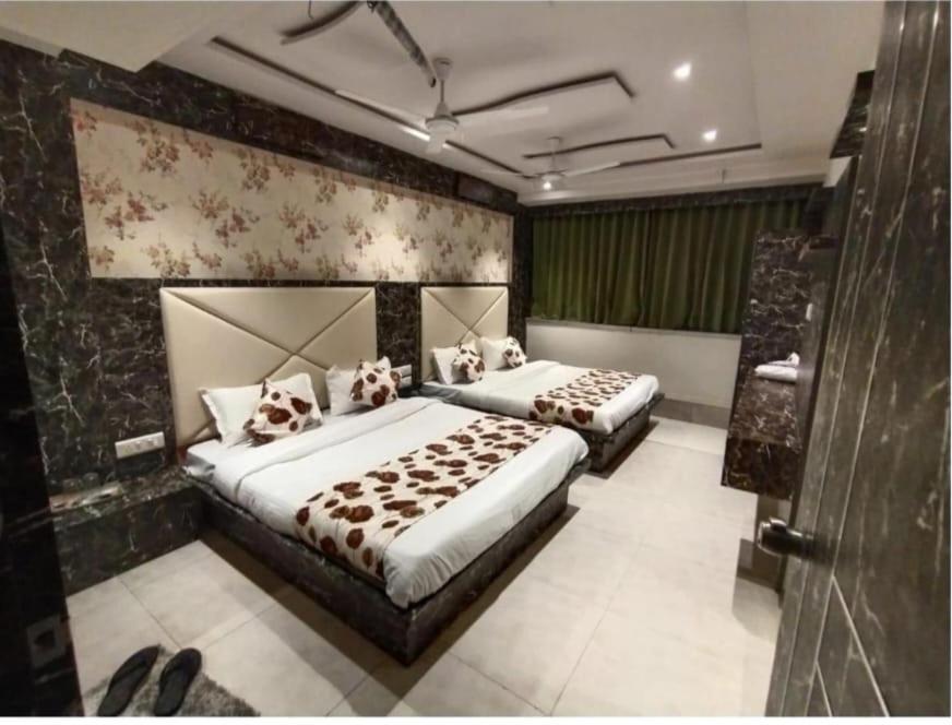 Deluxe Double Room,1523974522:JPEG