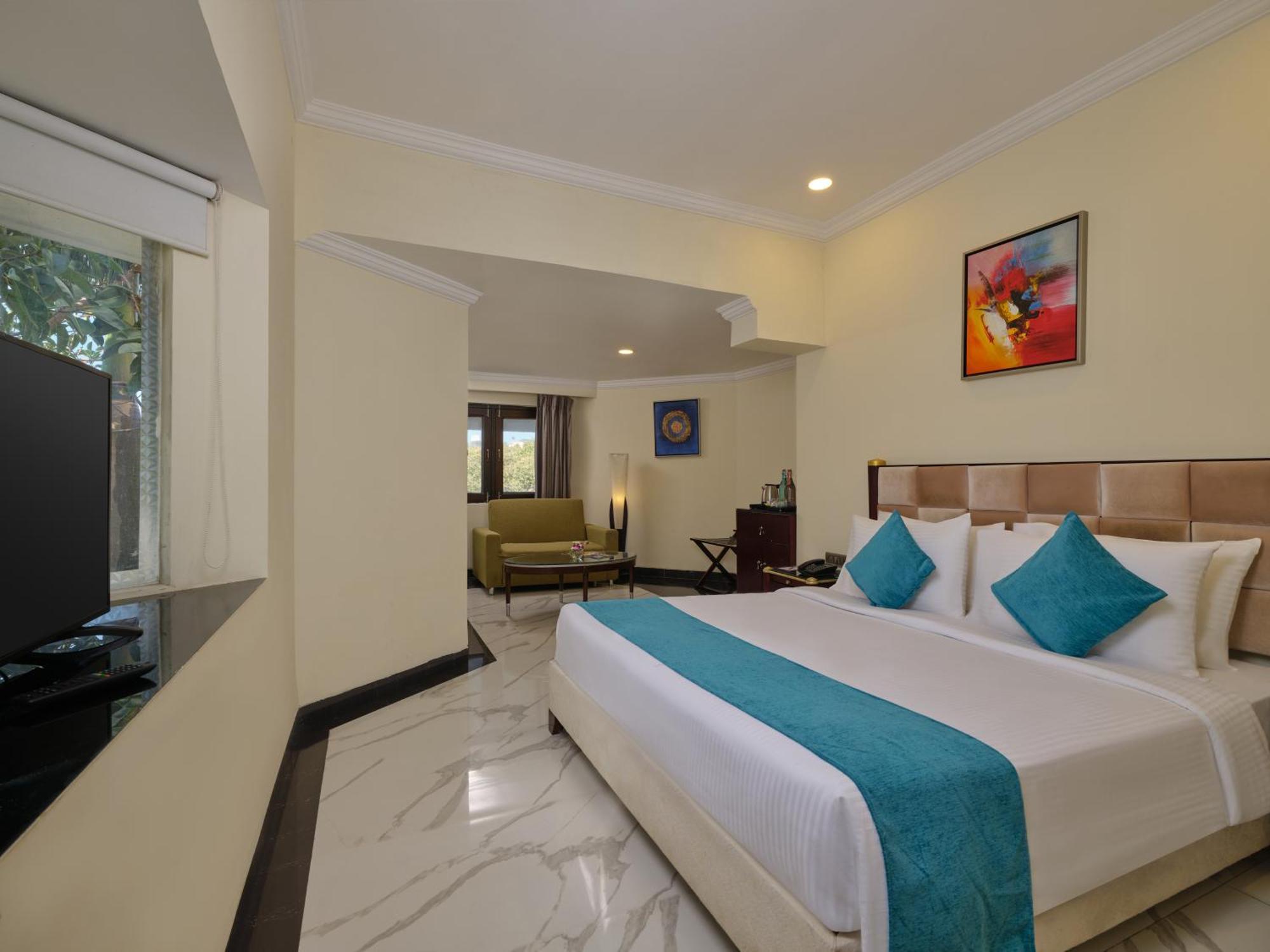Classic Room with Sit-out