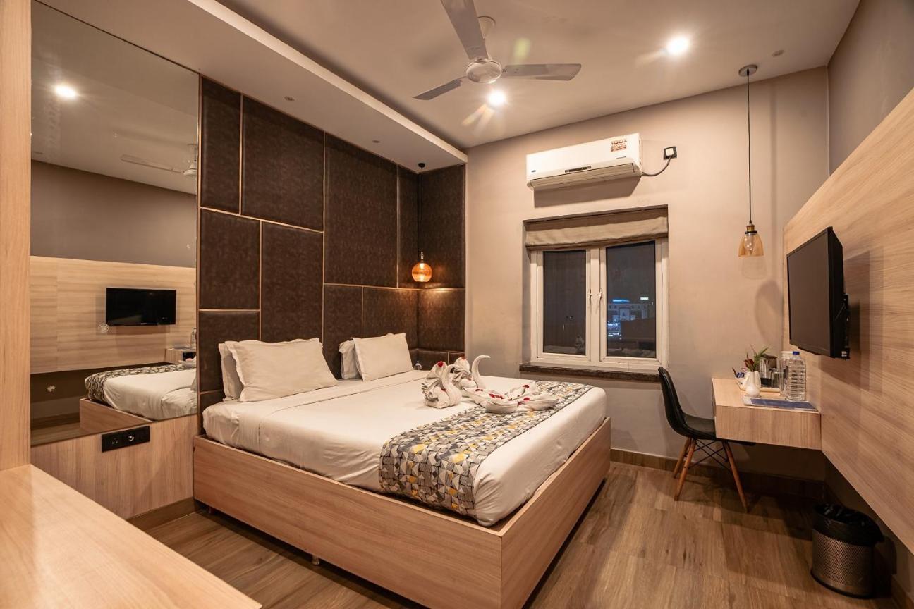 Superior Double Room,1677866676:JPEG