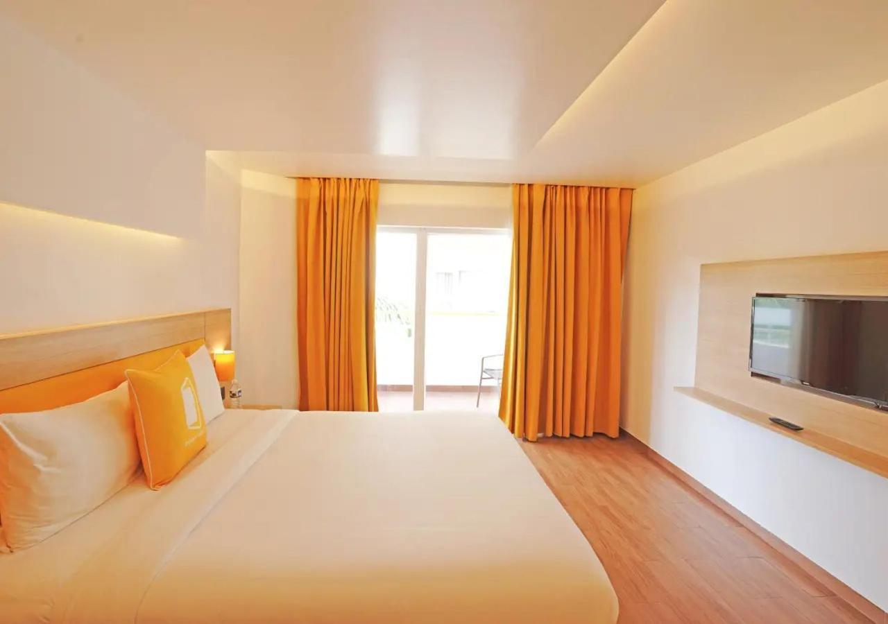 Executive Suite,1349432557:JPEG