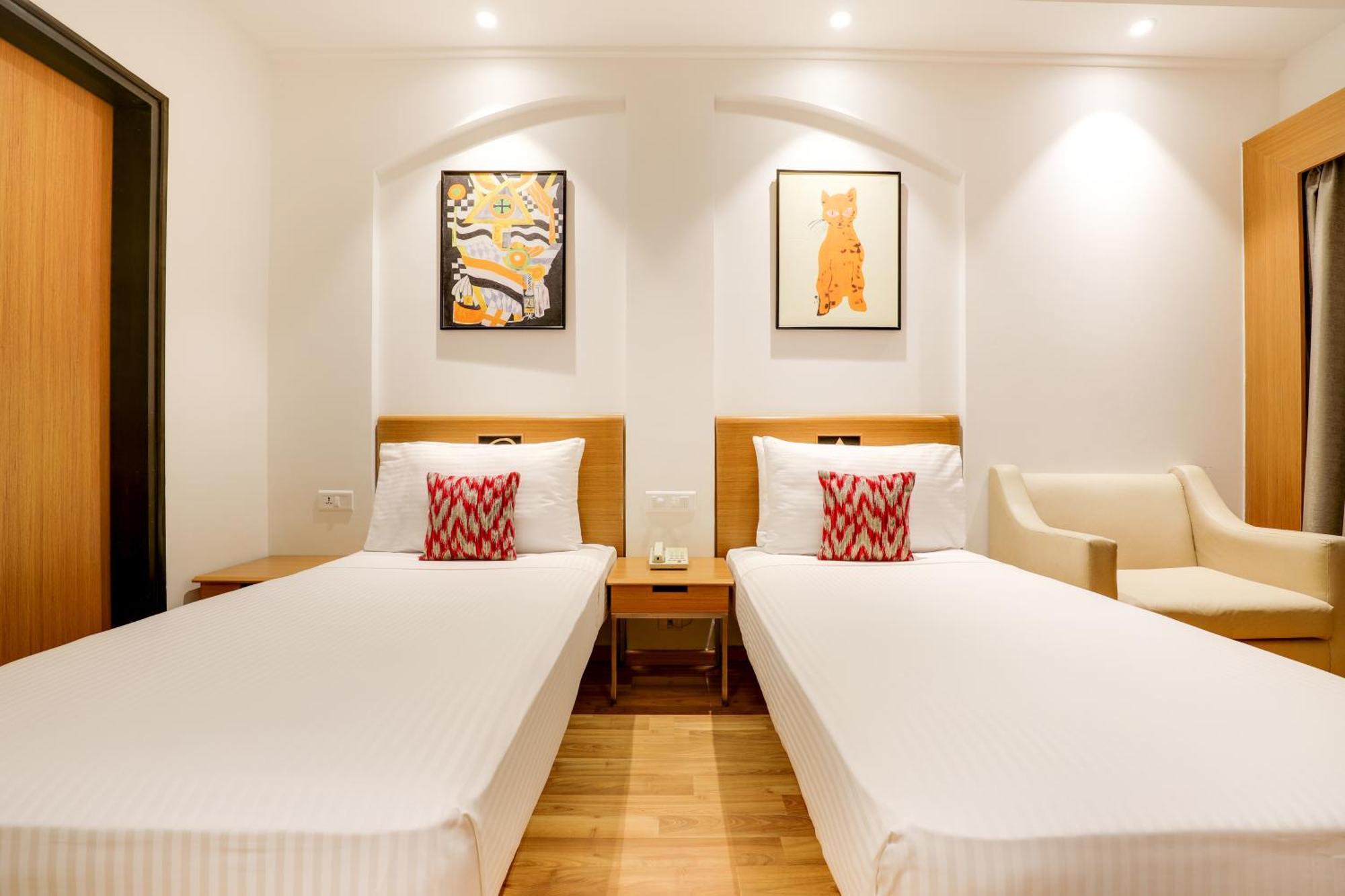 Twin Room,1580181097:JPEG