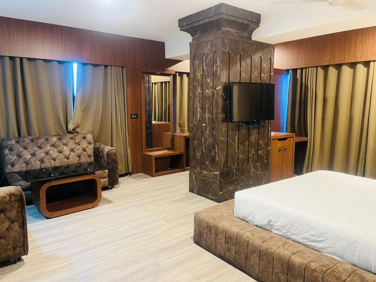 Super Deluxe Double or Twin Room