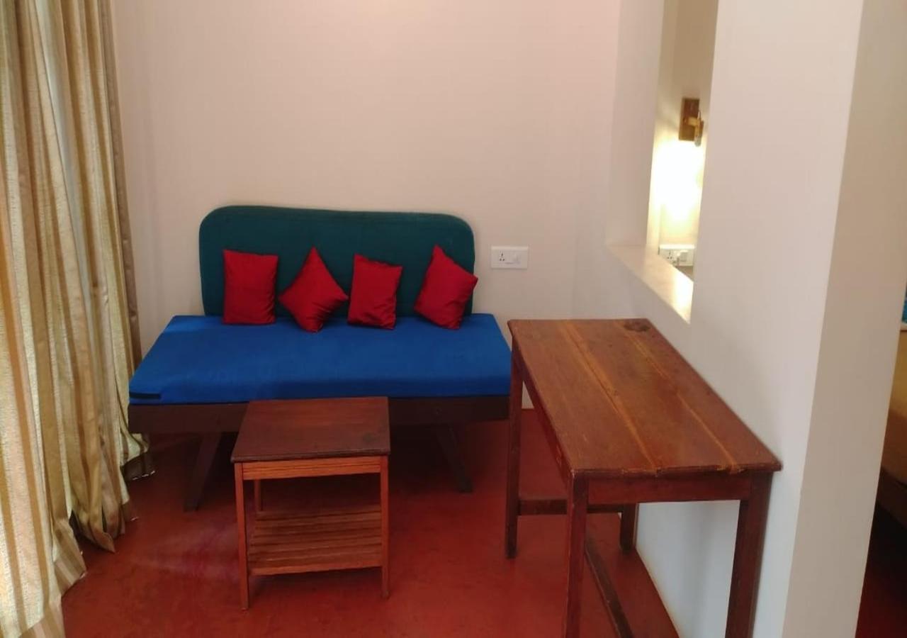 Holiday Home,1545354442:JPEG