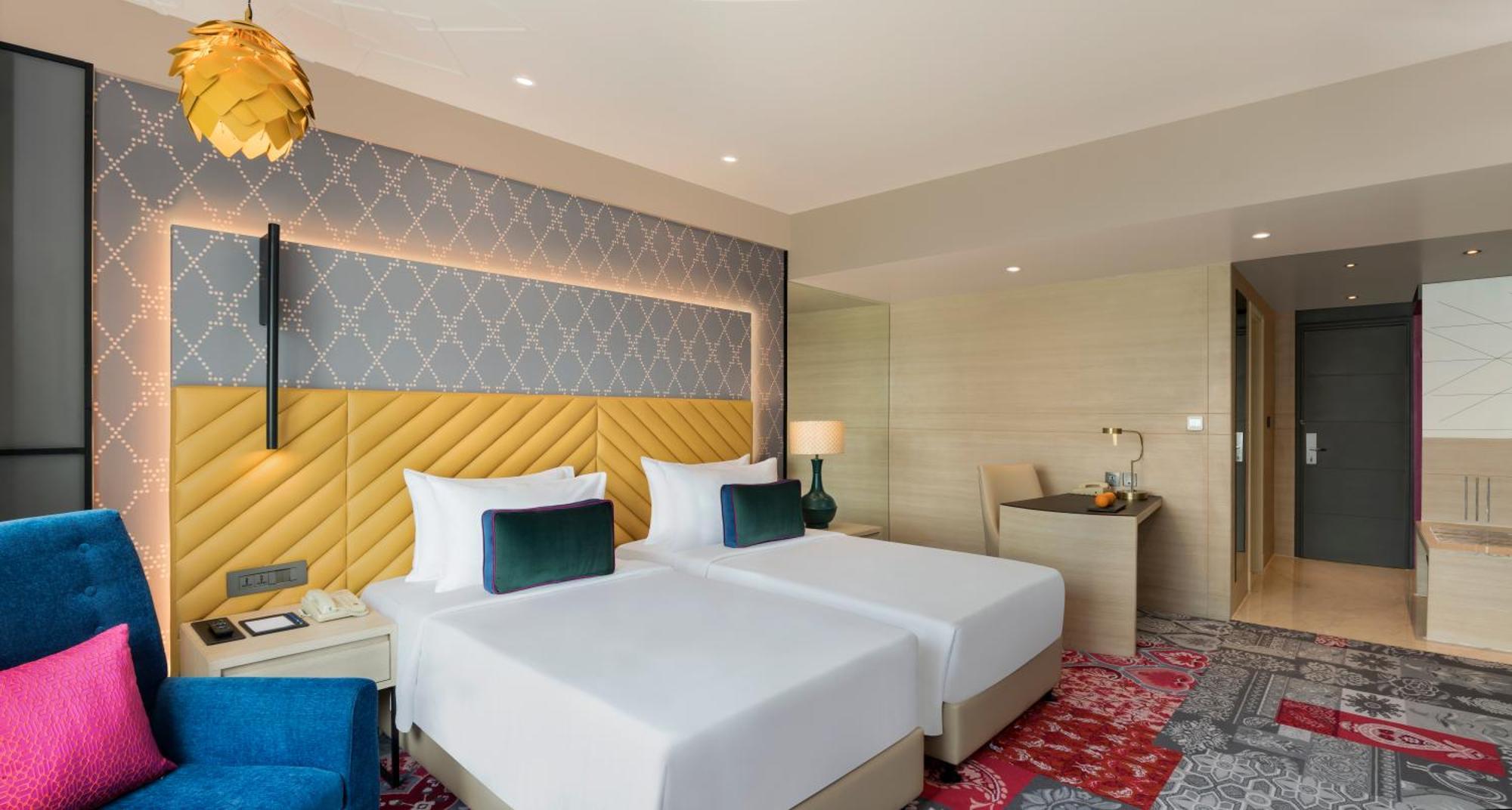 Deluxe Twin Room with 15% discount on food and beverage, spa and laundry 