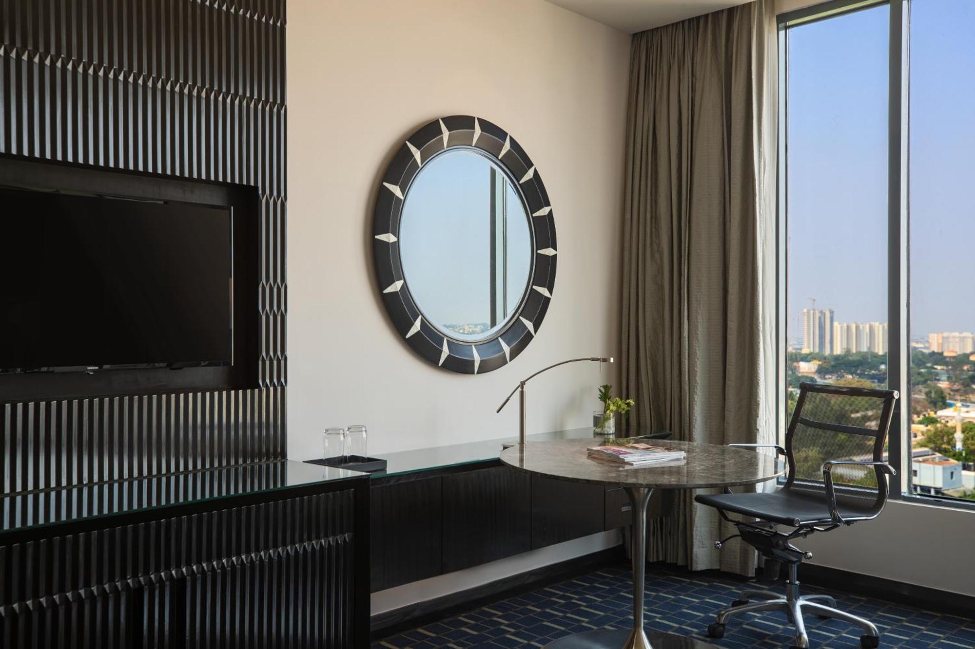 Twin Room - Executive Lounge Access