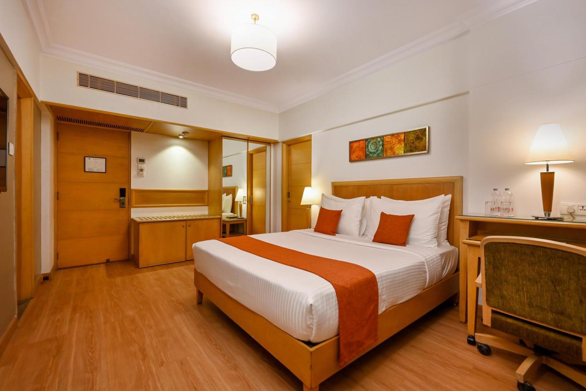 Deluxe Double Room Complimentary Welcome Drink on Food soft Beverages
