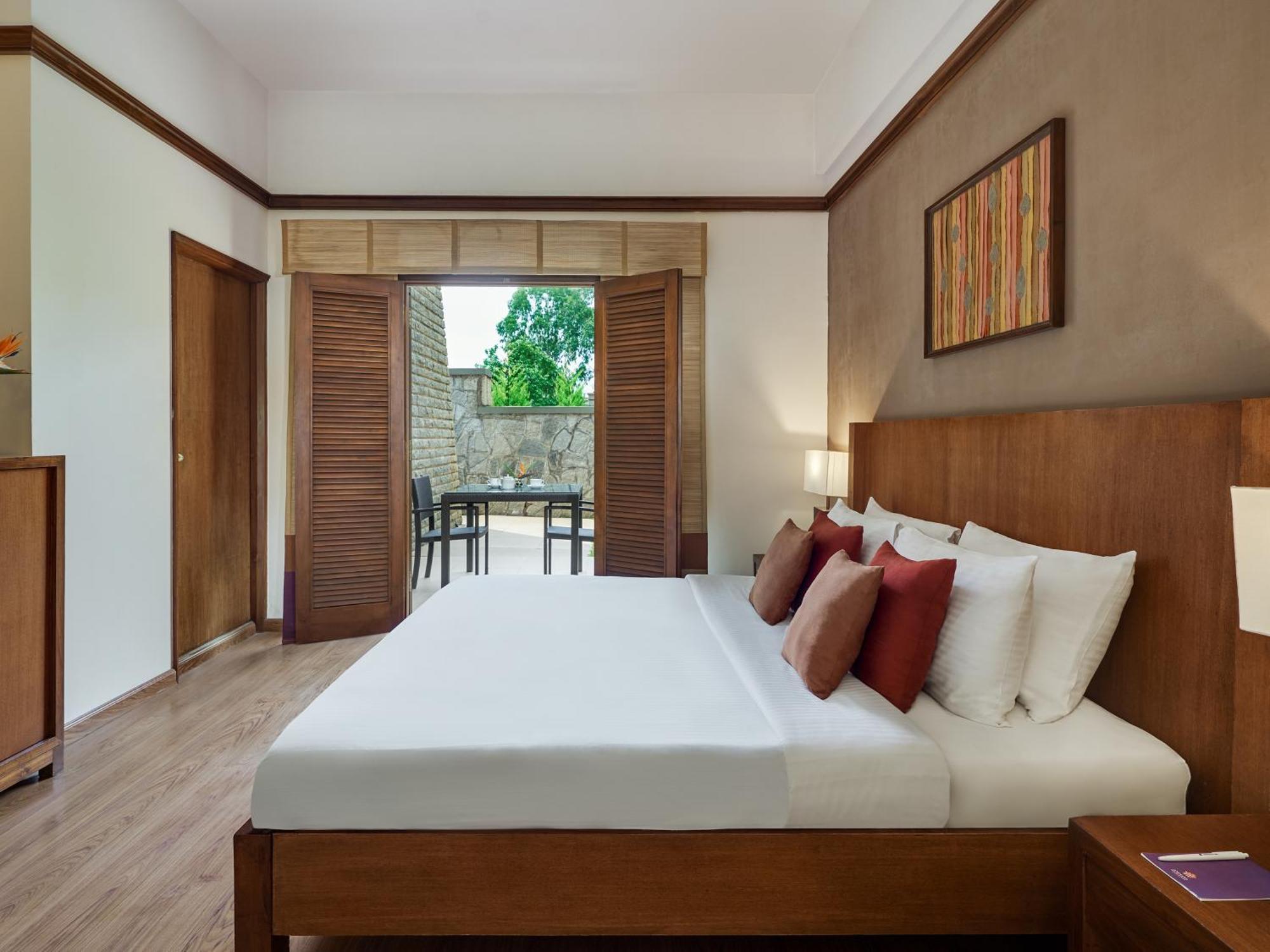 Grand Two-Bedroom Suite,1557141727:JPEG