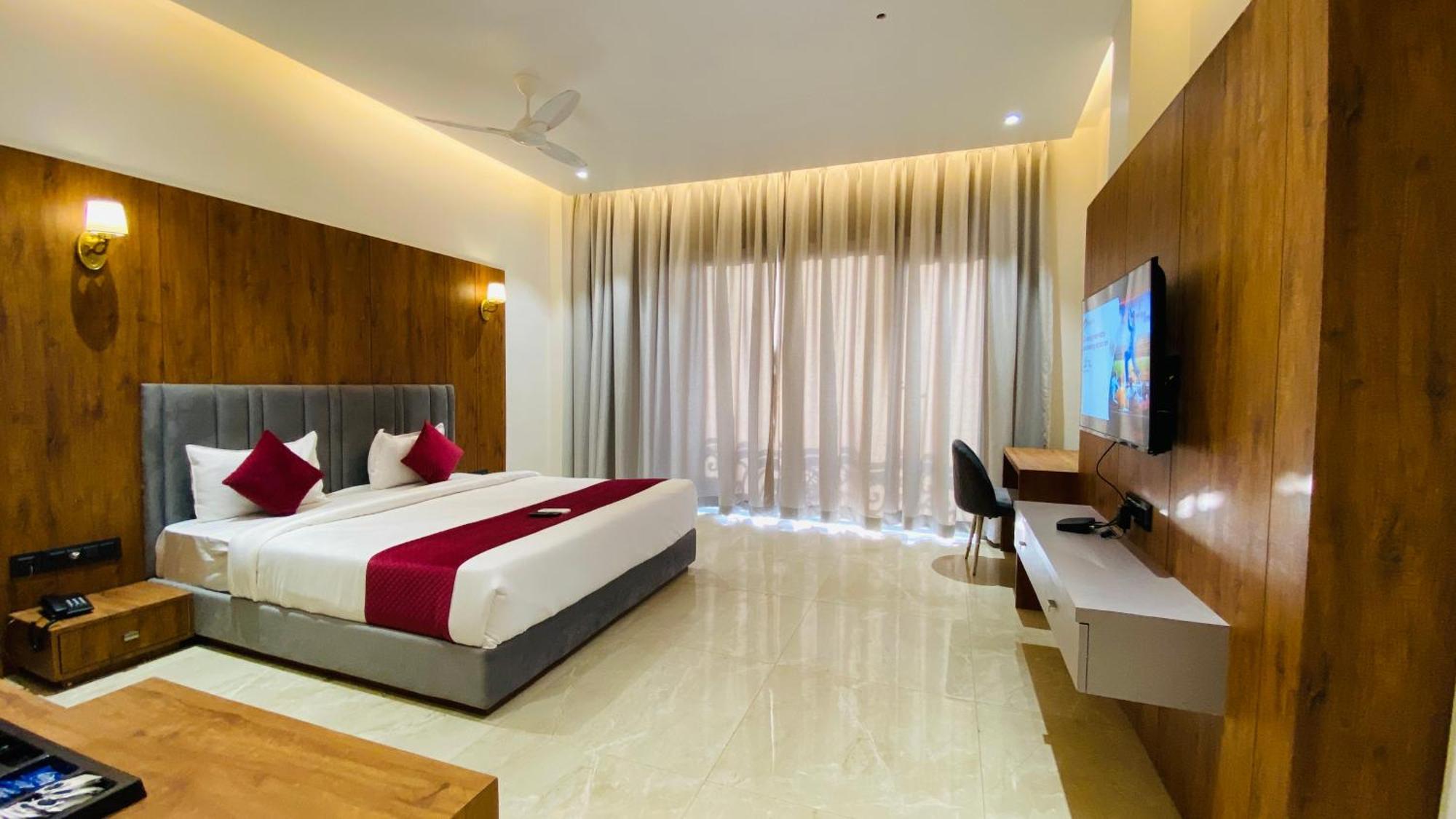Super Deluxe Room