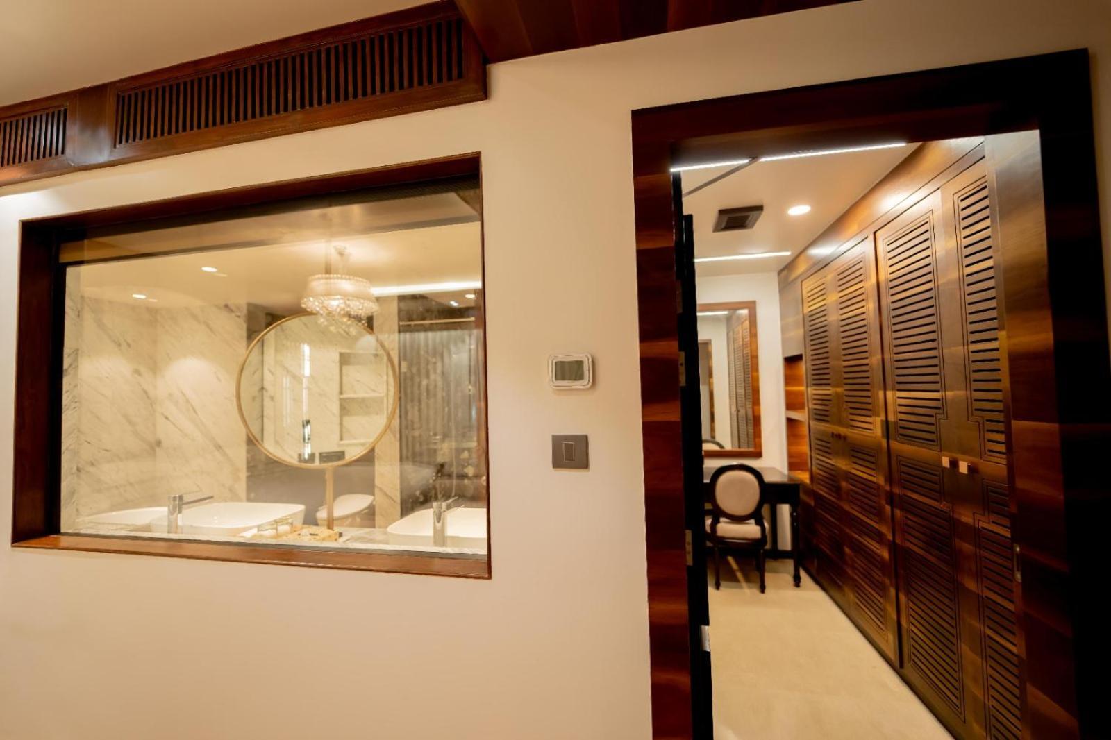 Luxury Suite