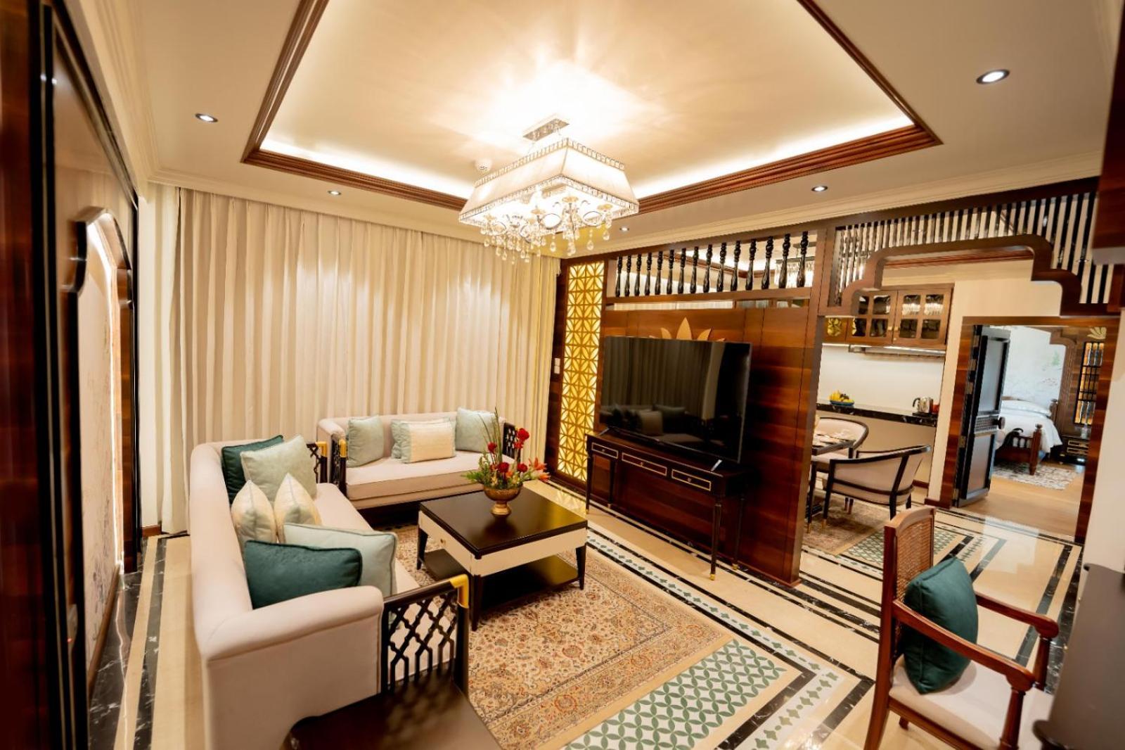 Luxury Suite