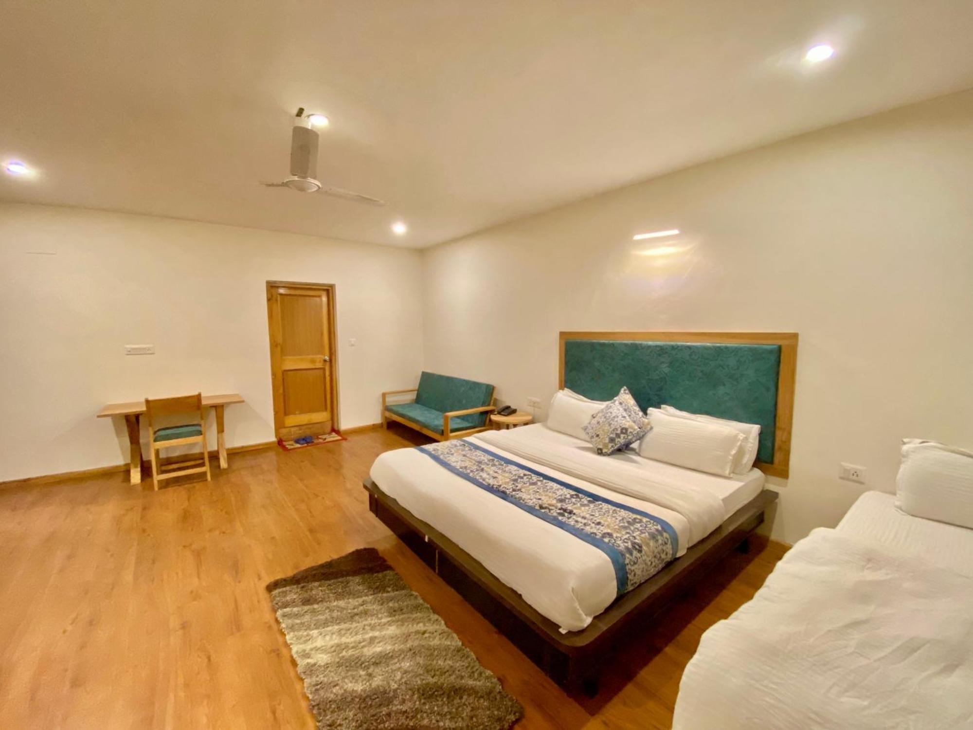 Deluxe Triple Room,1578772991:JPEG