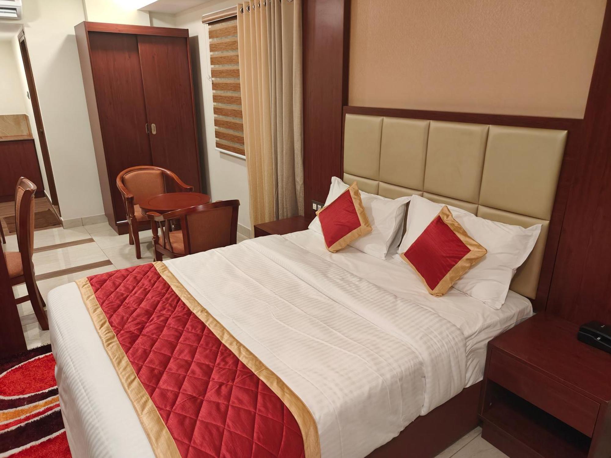 Queen Suite